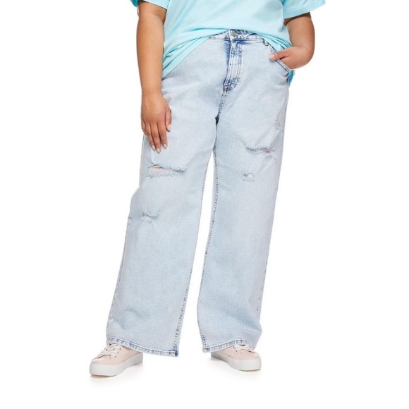 NWT No Boundaries 20w Wide Leg Plus Light Wash Jeans - Picture 5 of 13